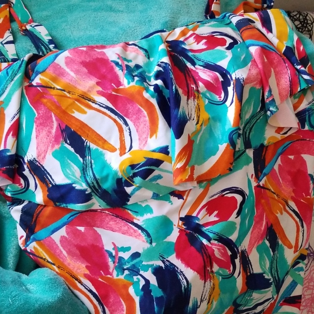 Colorful Plus size Tankini Top
